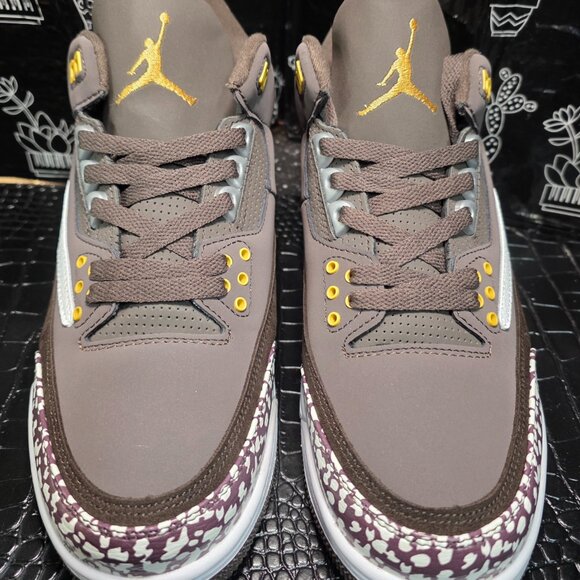 Custom Jordan 3-Inspired Sneakers – Travis Scott Fantasy Colorway Size US 11 - Picture 1 of 11
